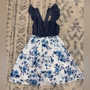 Toddler Girls Floral Blue and White Dress